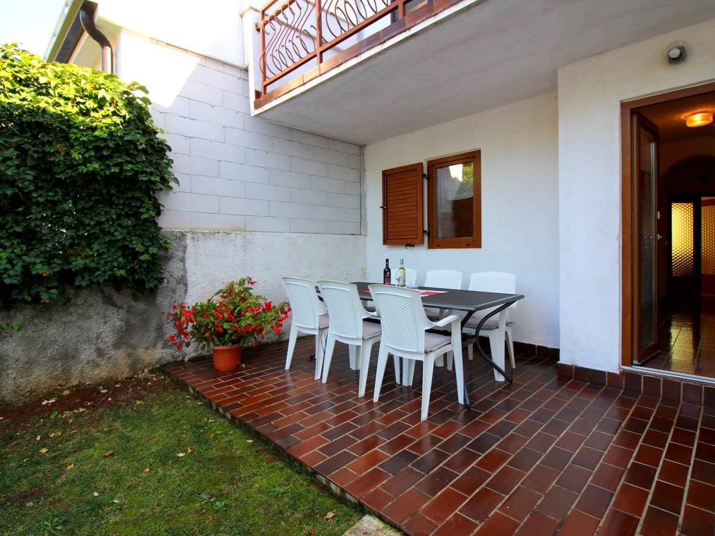 Ferienhaus in Strandnähe mit Gartengrill