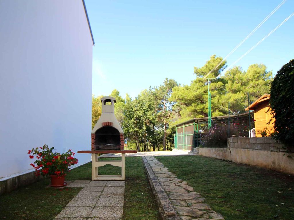 Ferienhaus in Strandnähe mit Gartengrill