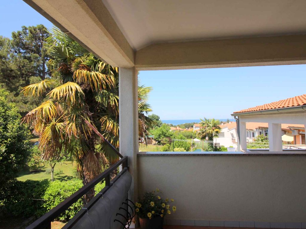 Ferienwohnung mit Blick aufs Meer vom Balkon