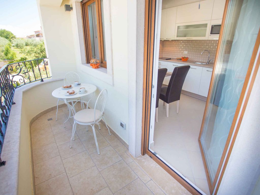 Ferienwohnung mit Pool und Grill