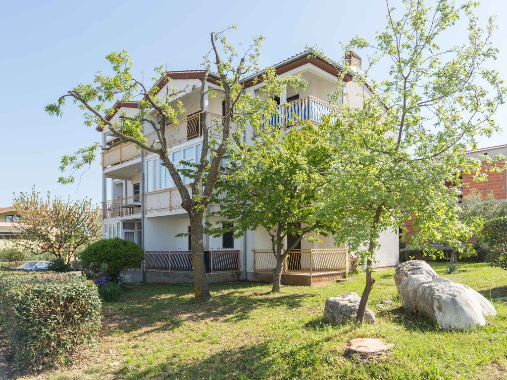 Ferienwohnung mit Terrasse und Klimaanlage