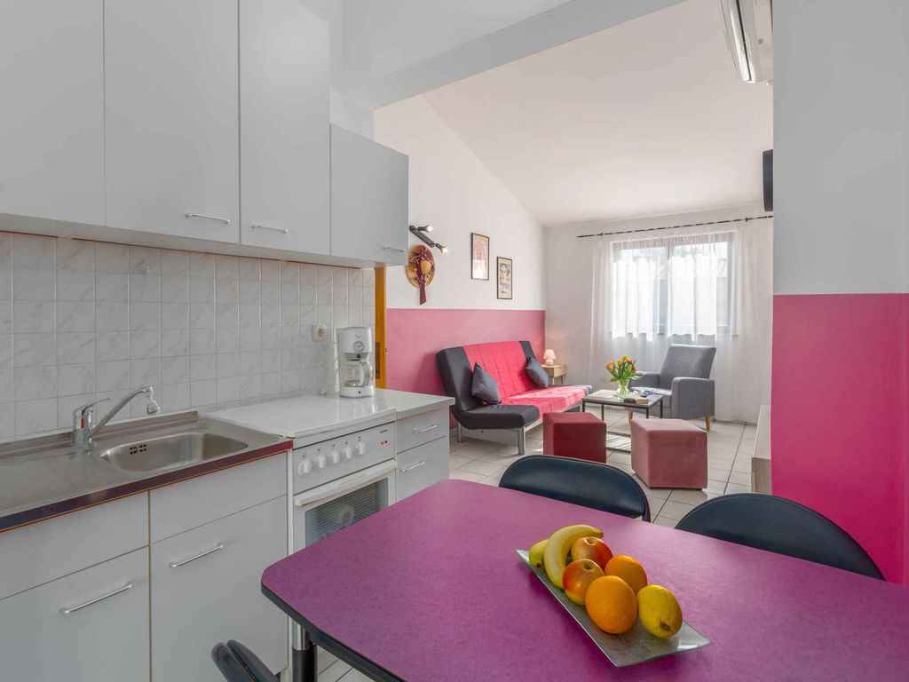 Ferienwohnung mit Terrasse und Klimaanlage