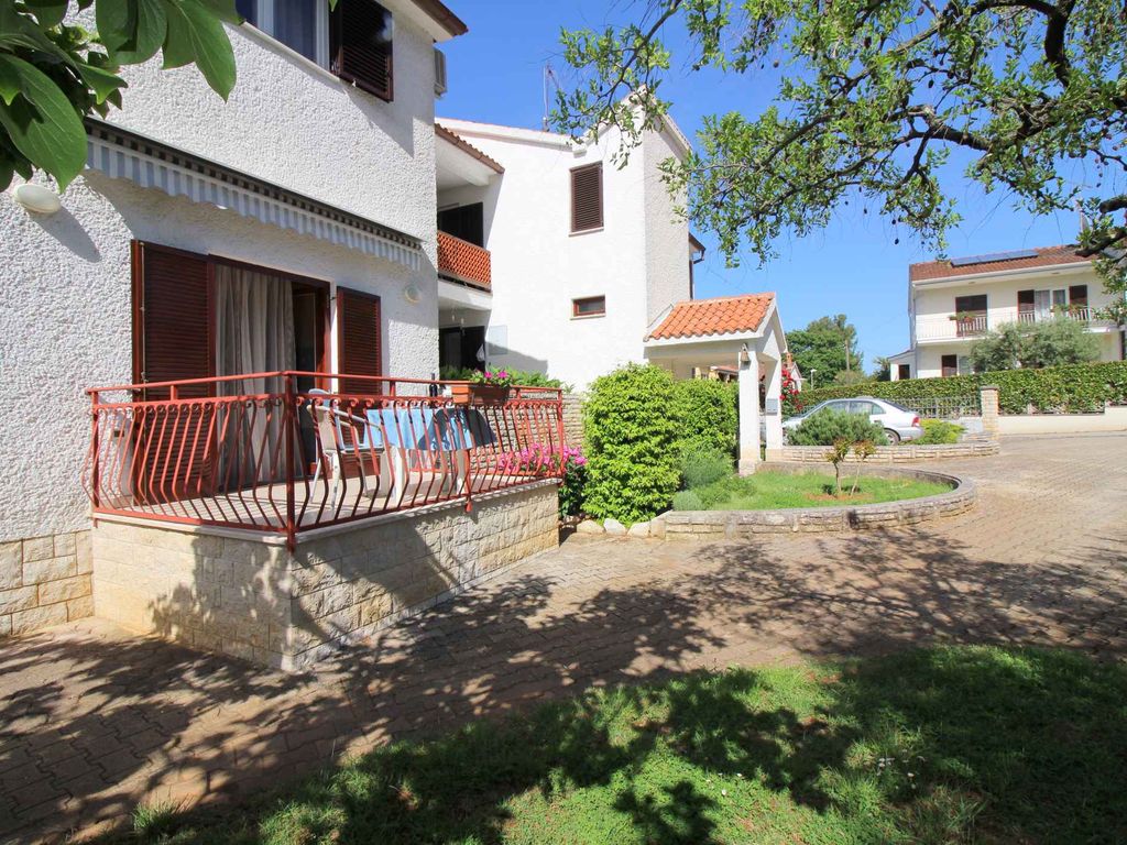 Ferienwohnung mit Terrasse und Klimaanlage