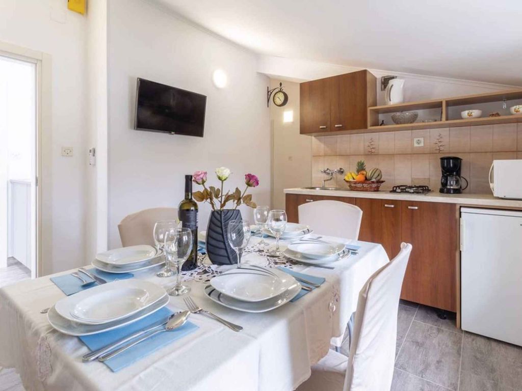 Ferienwohnung mit Klimaanlage und Poolnutzung