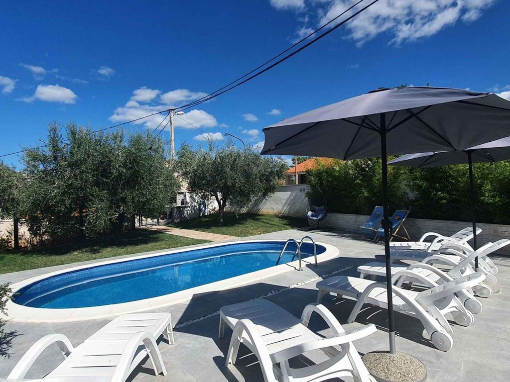 Ferienwohnung mit Klimaanlage und Pool