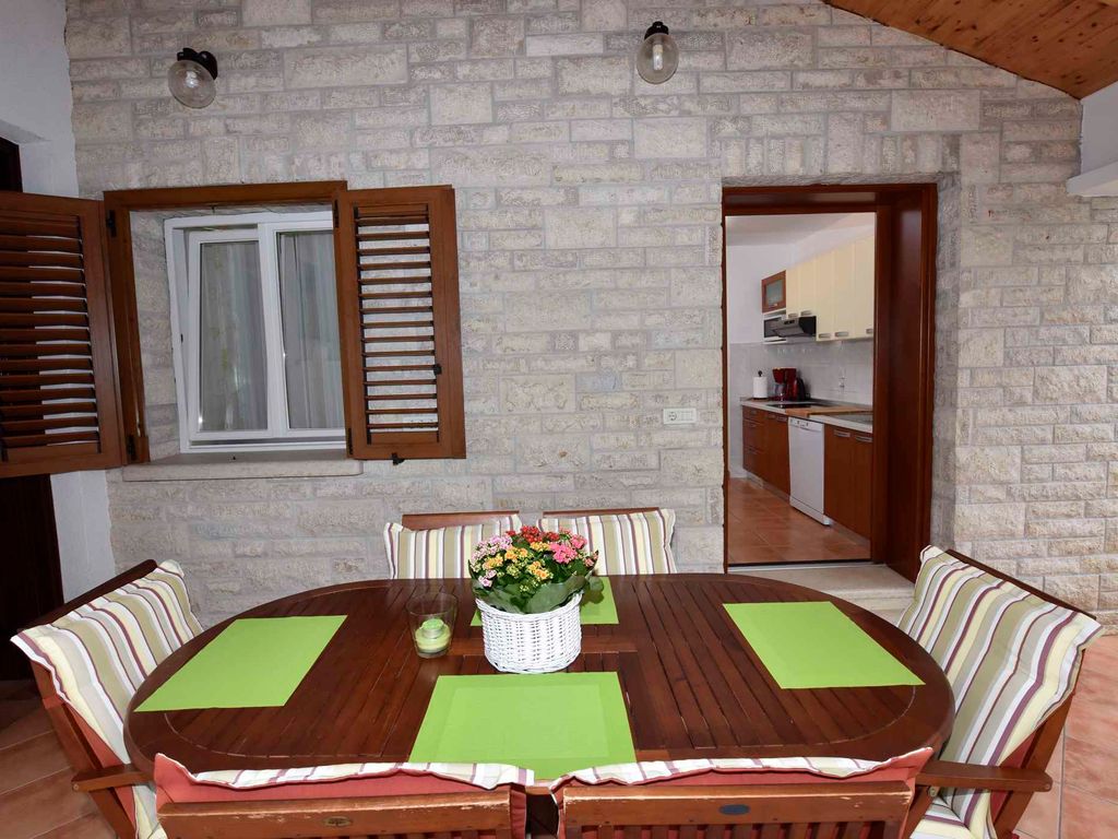 Ferienwohnung mit Balkon und Klimaanlage