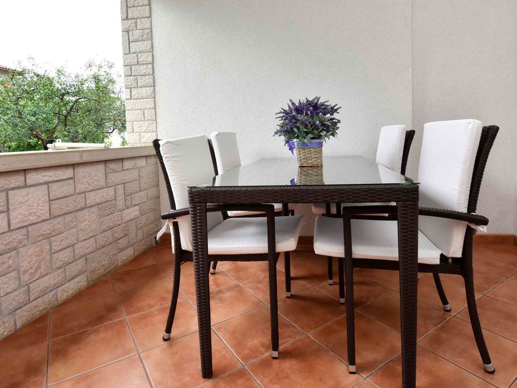 Ferienwohnung mit Balkon und Klimaanlage