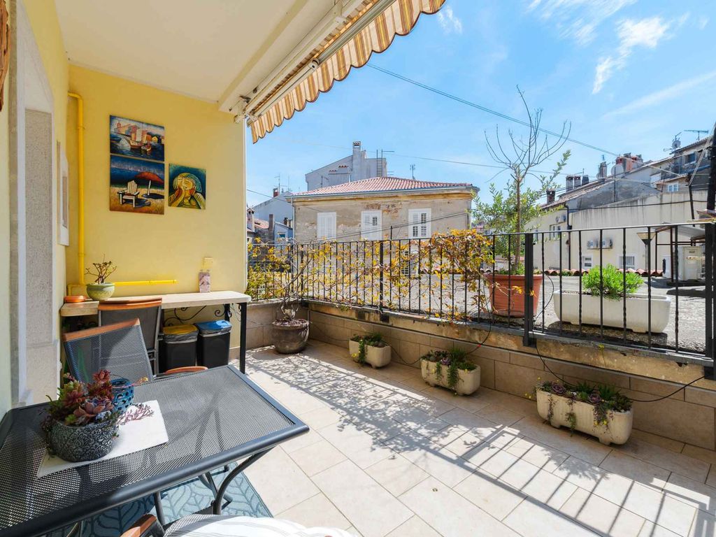 Ferienwohnung mit Klimaanlage und Balkon