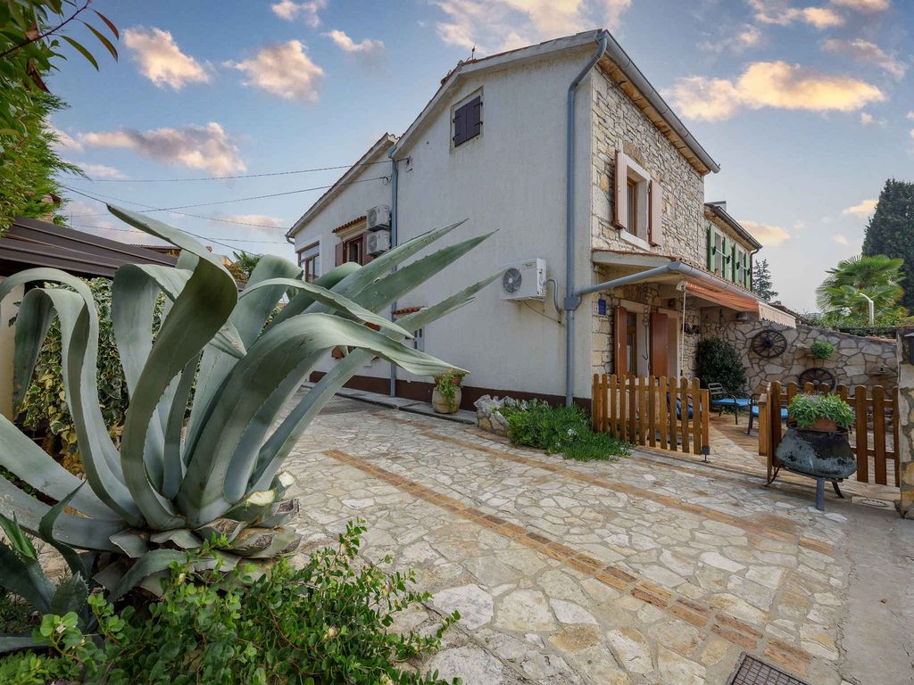 Ferienhaus mit Klimaanlage und Terrasse