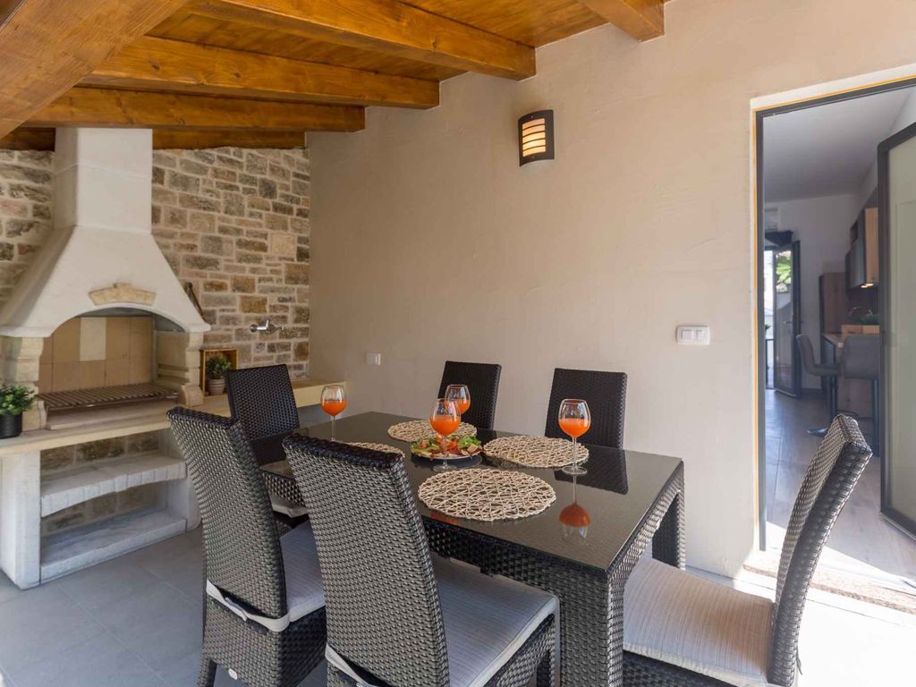 Studio mit Garten und Grill
