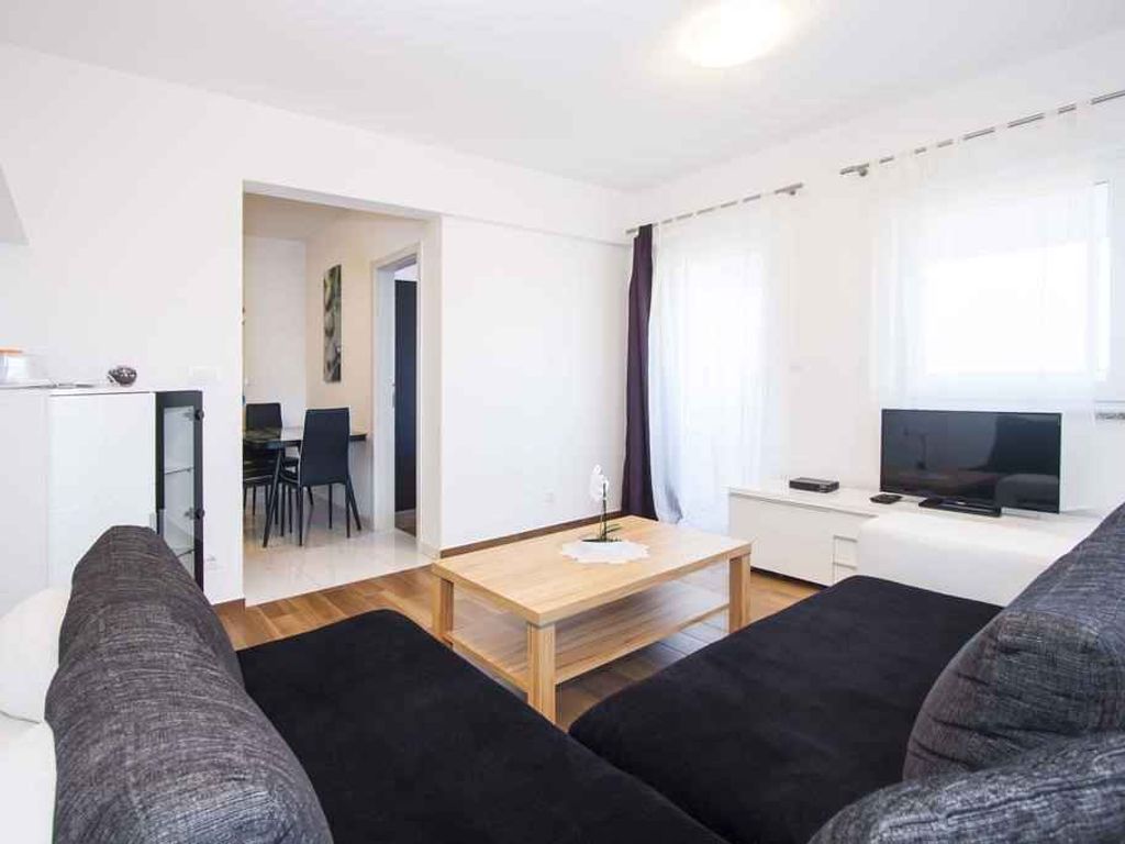 Ferienwohnung mit Internetzugang und Klimaanlage