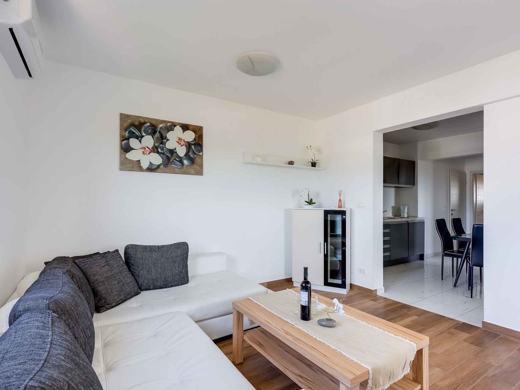 Ferienwohnung mit Internetzugang und Klimaanlage