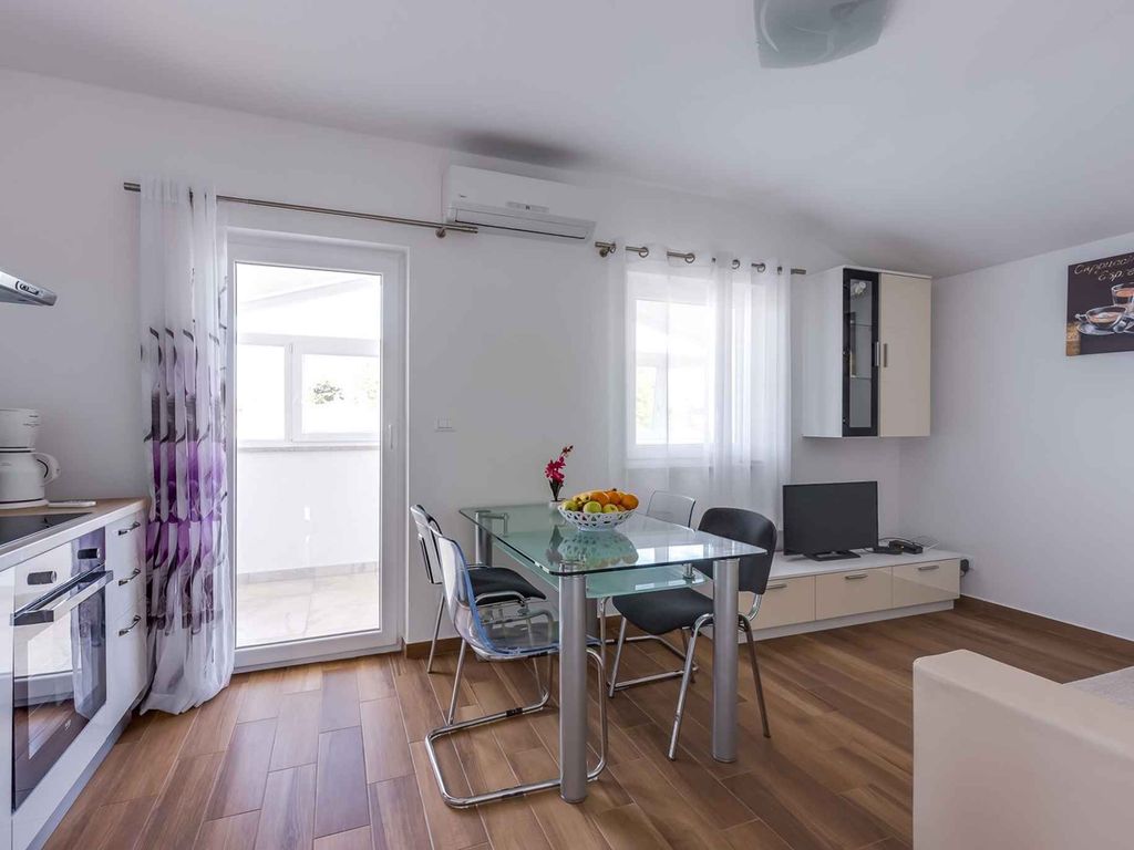 Ferienwohnung mit Internetzugang und Klimaanlage