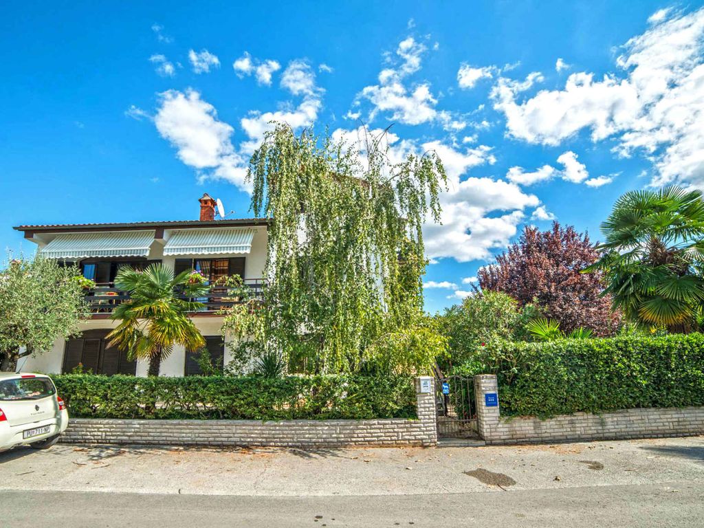 Ferienwohnung mit Garten und Grill zur gemeinsamen Nutzung