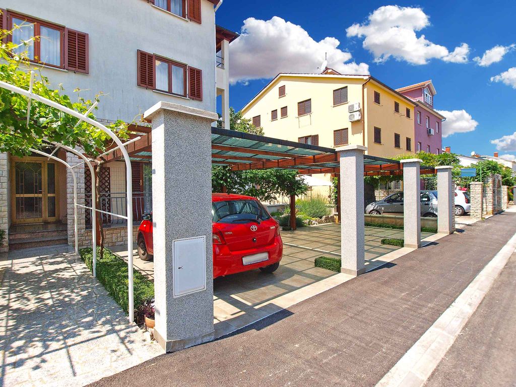 Studio mit Garten und Grill