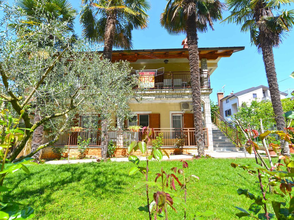 Ferienwohnung mit Klimaanlage und Terrasse