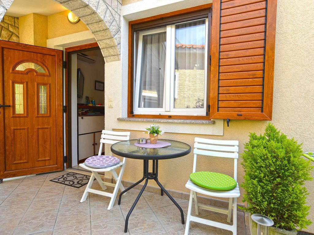Ferienwohnung mit Klimaanlage und Terrasse