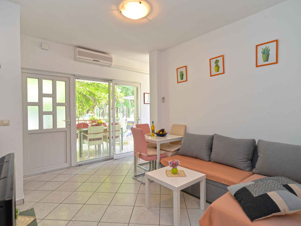 Ferienwohnung mit Klimaanlage und Terrasse