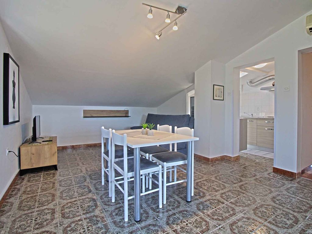 Ferienwohnung mit Balkon in Strandnähe