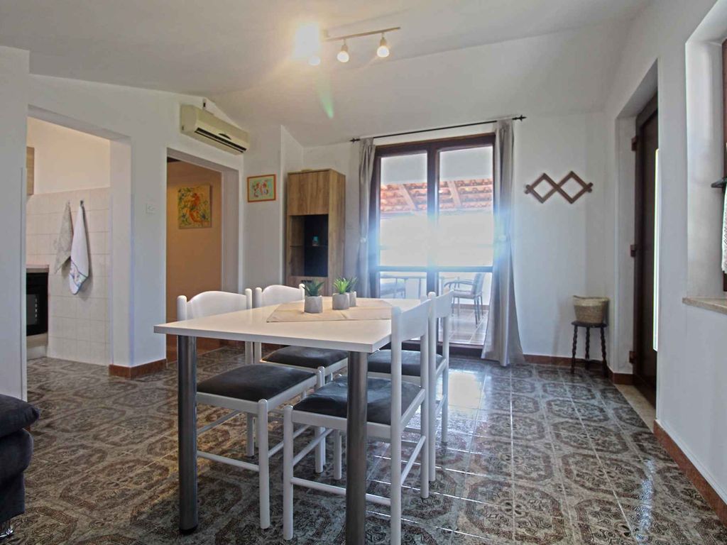 Ferienwohnung mit Balkon in Strandnähe