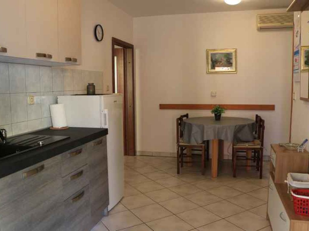 Ferienwohnung mit Terrasse und Balkon