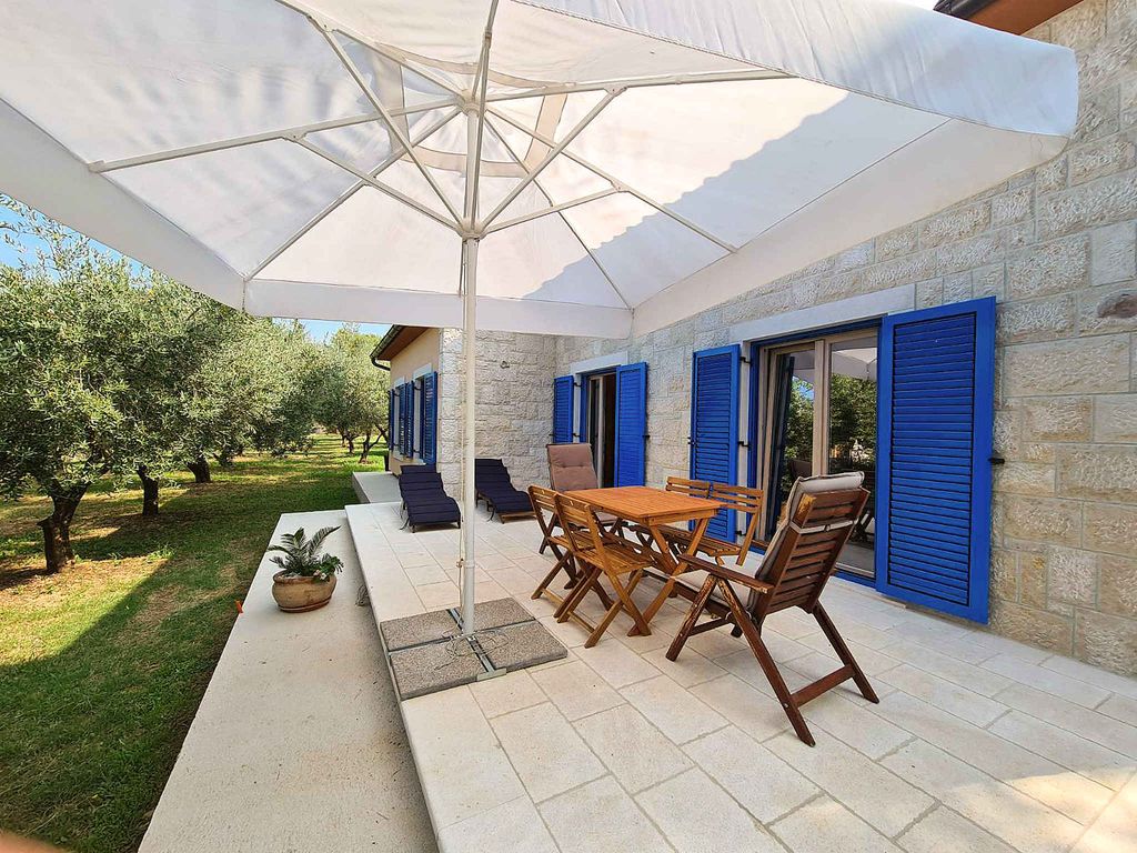 Ferienwohnung mit Terrasse in Strandnähe