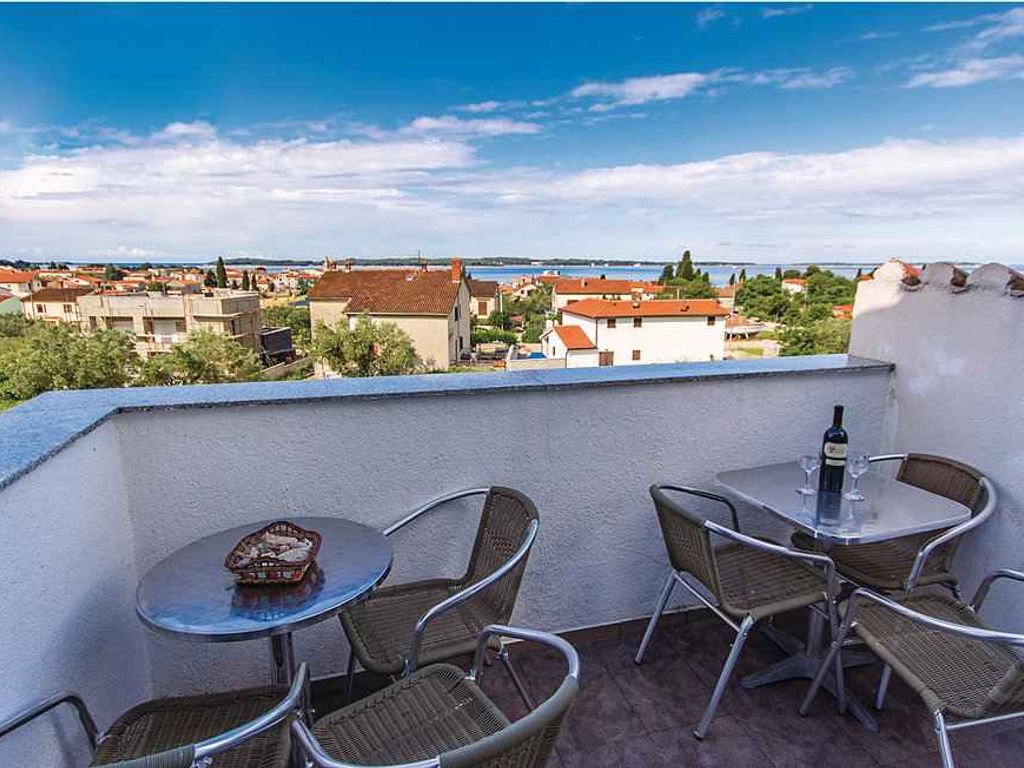 Ferienwohnung mit Klimaanlage und Meerblick