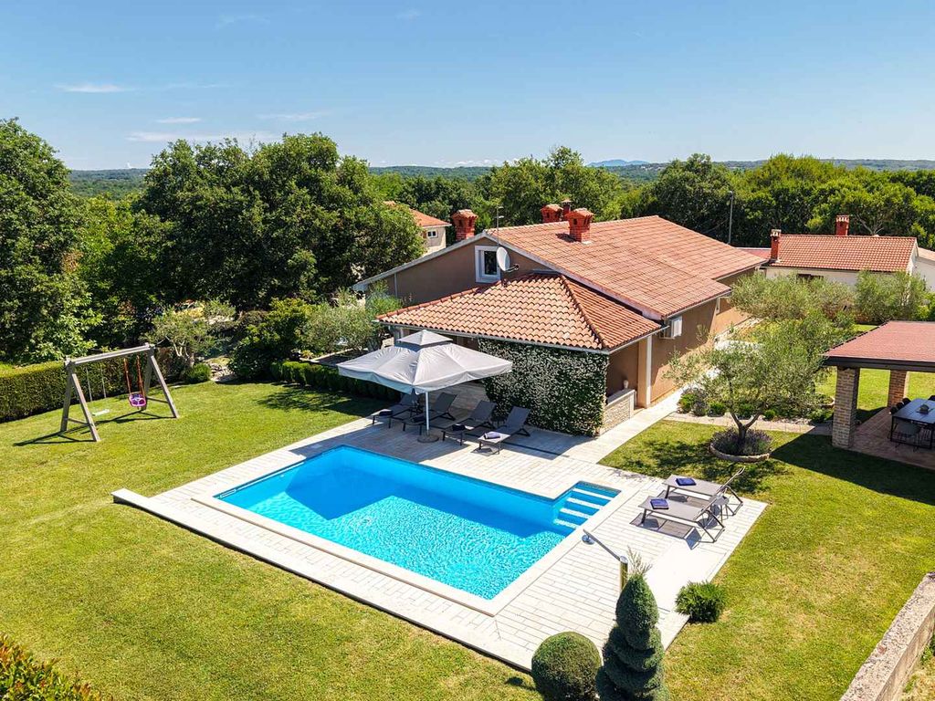 Villa mit Privatpool