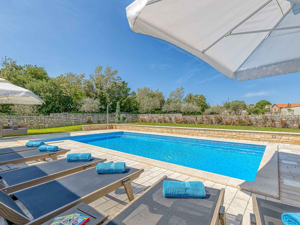 Villa mit Privatpool