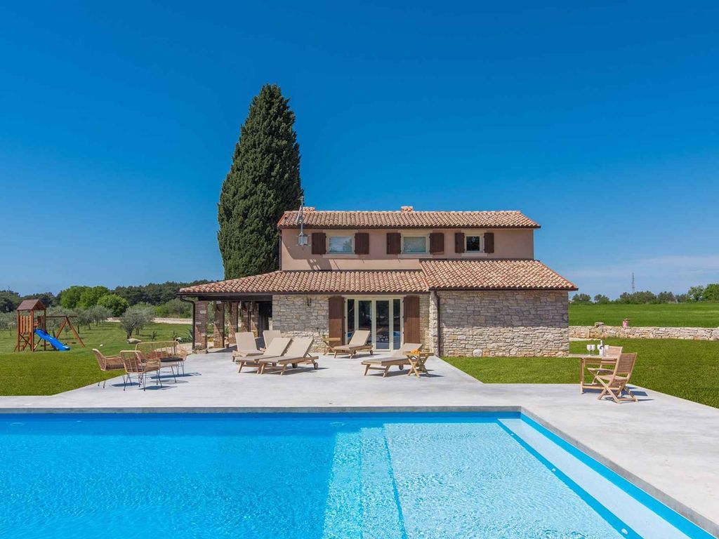 Ferienhaus mit Privatpool