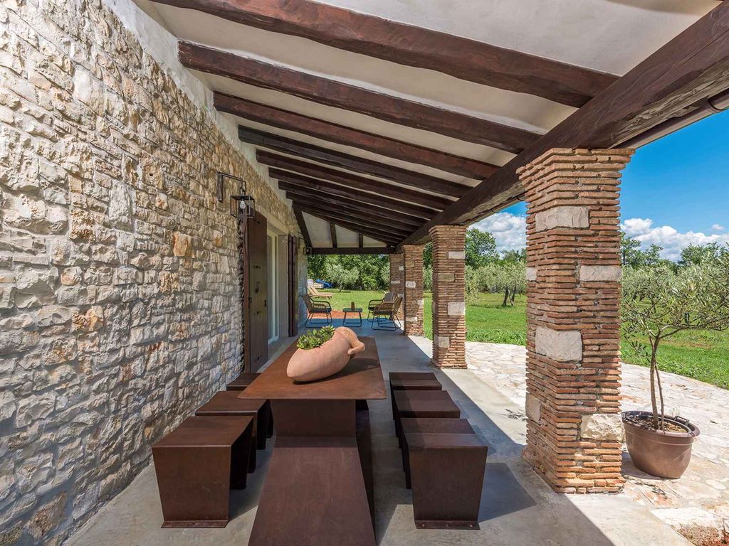 Ferienhaus mit Privatpool