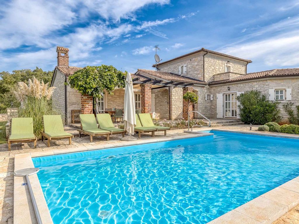 Villa mit Pool