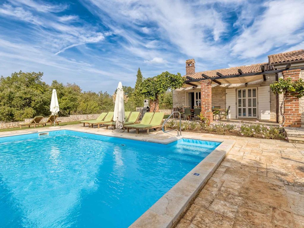 Villa mit Pool