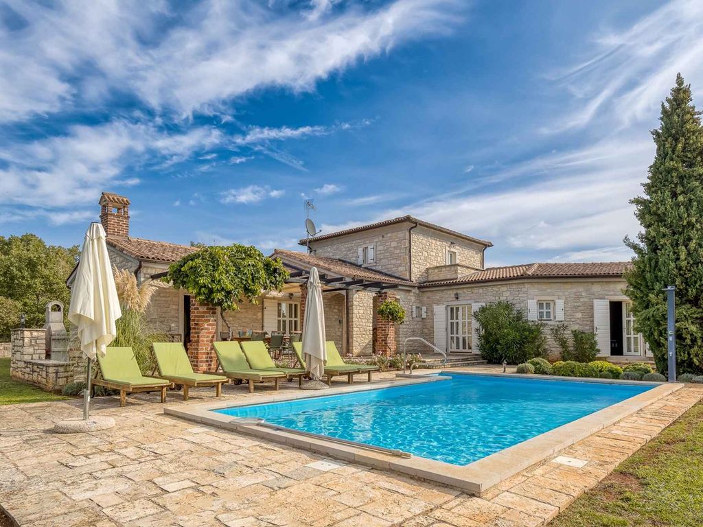Villa mit Pool