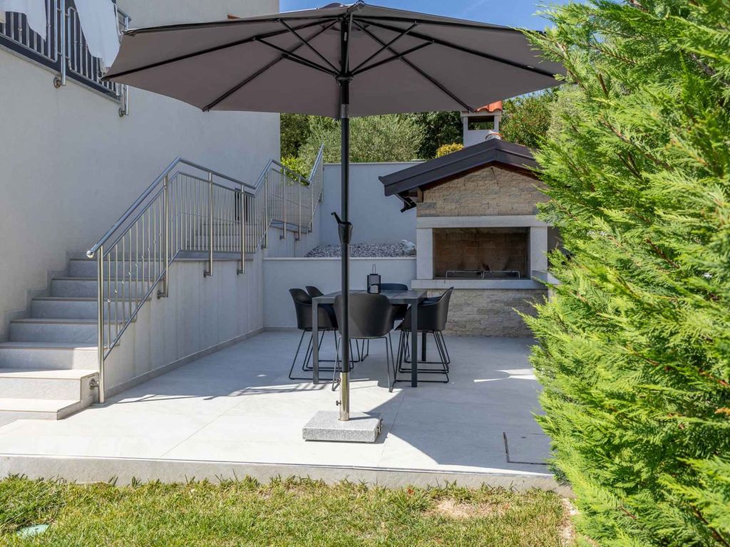 Villa mit Klimaanlage und Pool