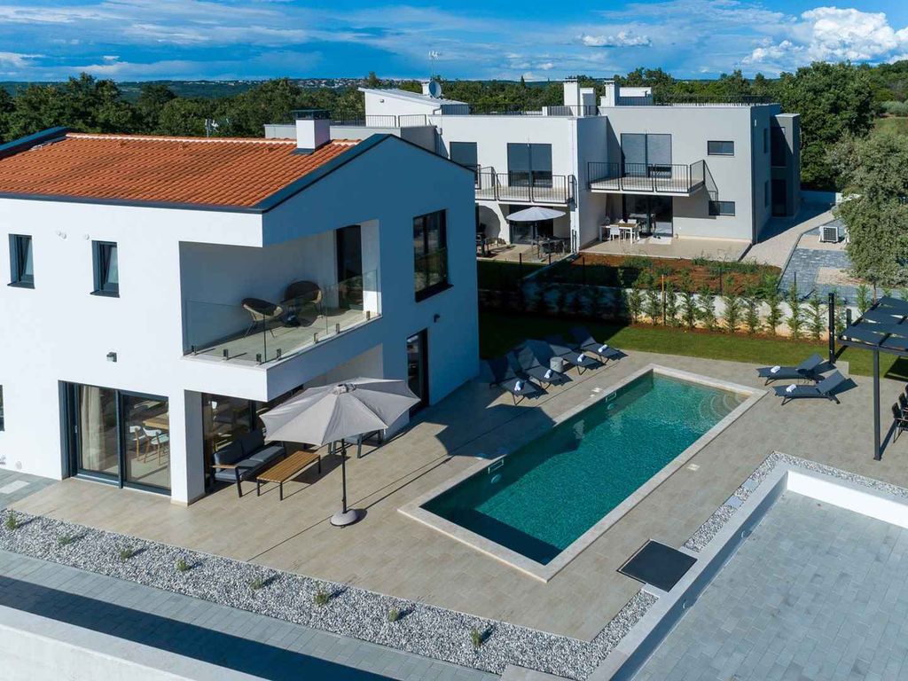 FerienHaus mit Pool