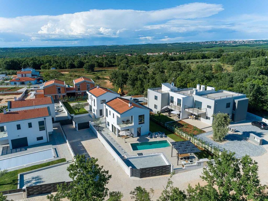FerienHaus mit Pool