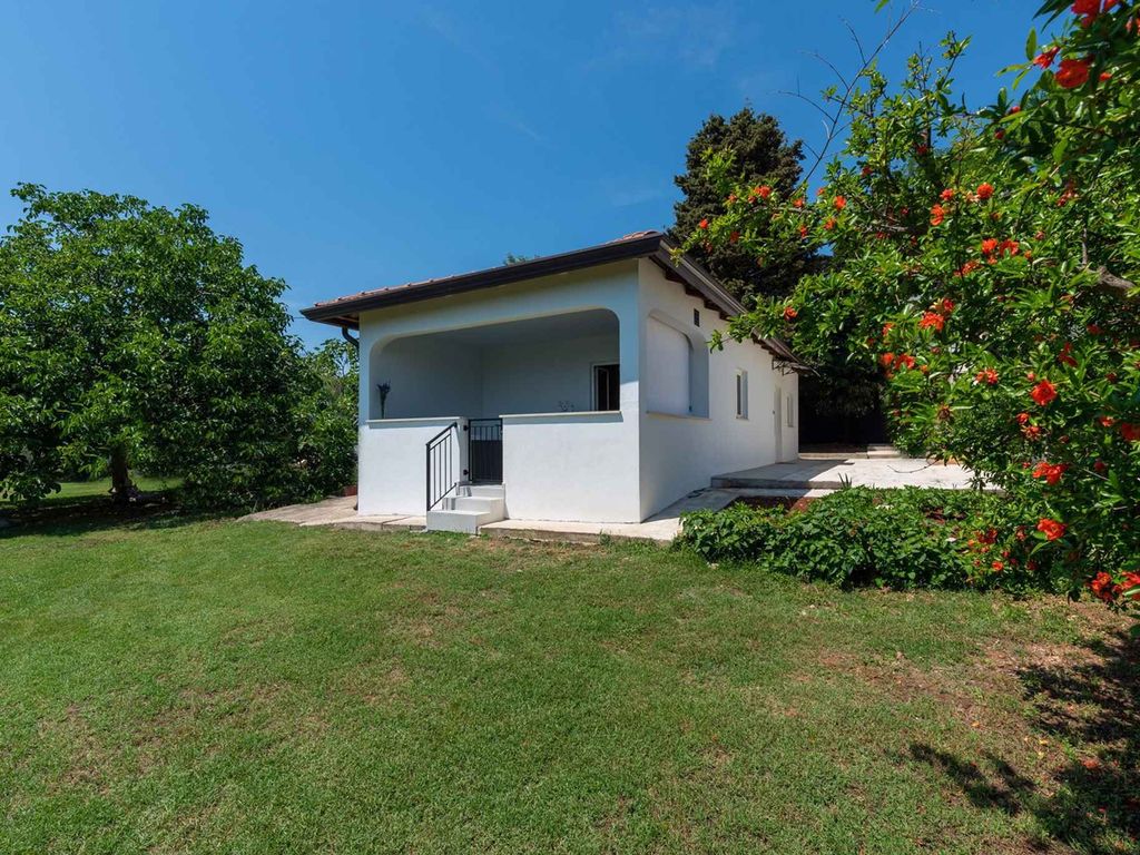Ferienhaus mit Whirlpool und Meerblick