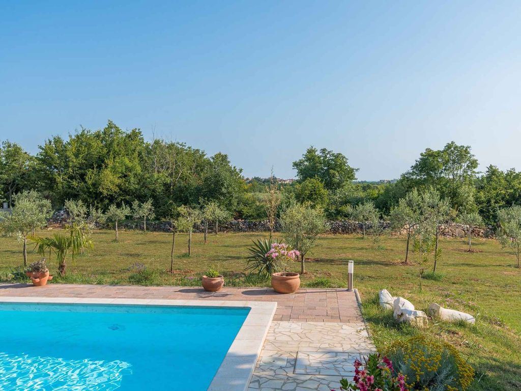 Ferienhaus mit privatem, beheiztem Aussenpool
