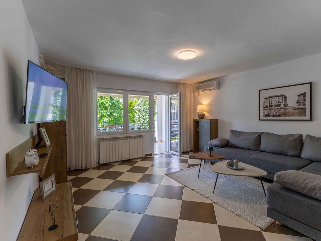 FerienWohnung mit Terasse