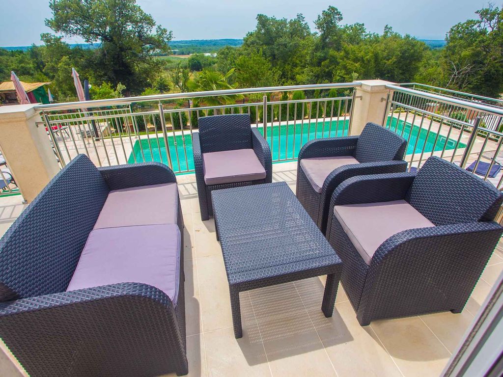 Ferienwohnung mit Pool