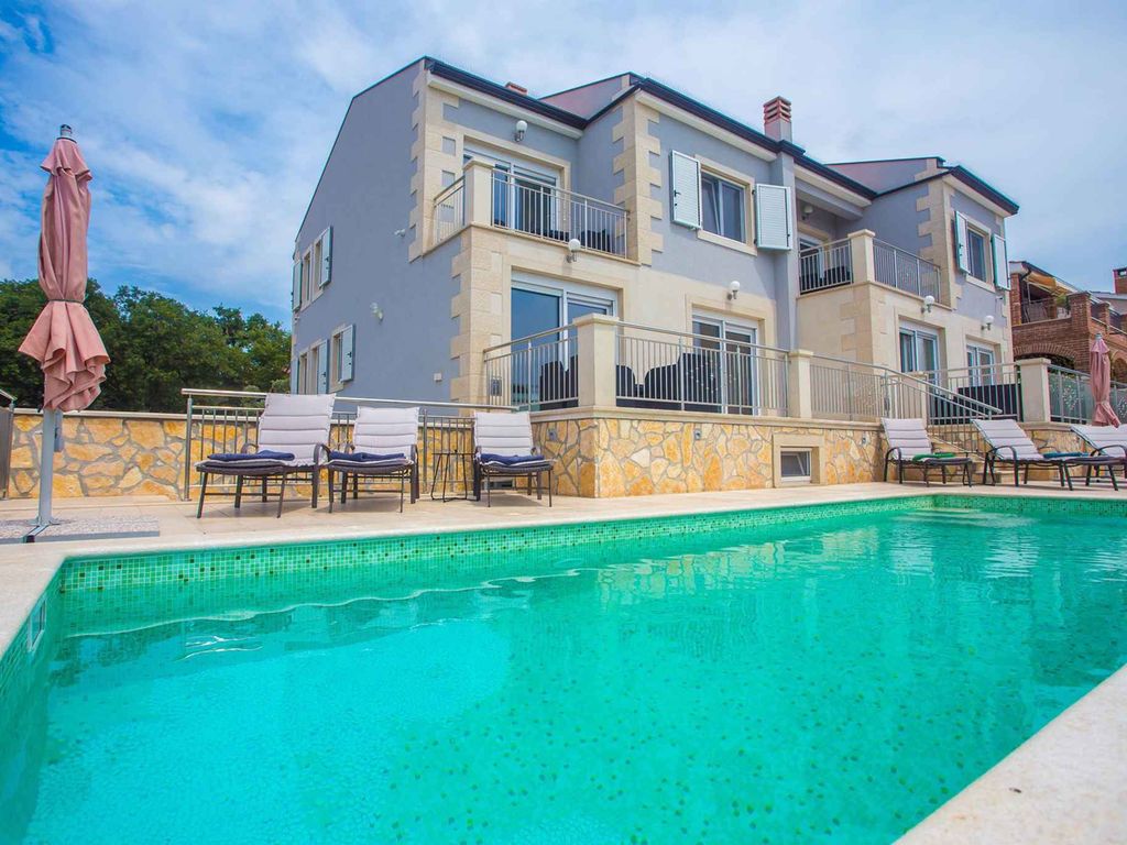 Ferienwohnung mit Pool