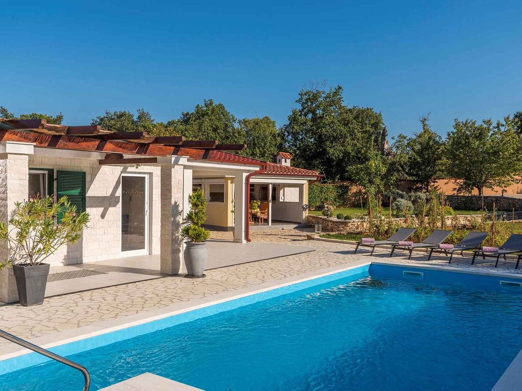 FerienHaus mit Pool