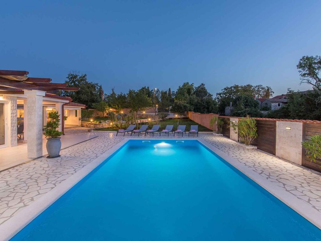 FerienHaus mit Pool