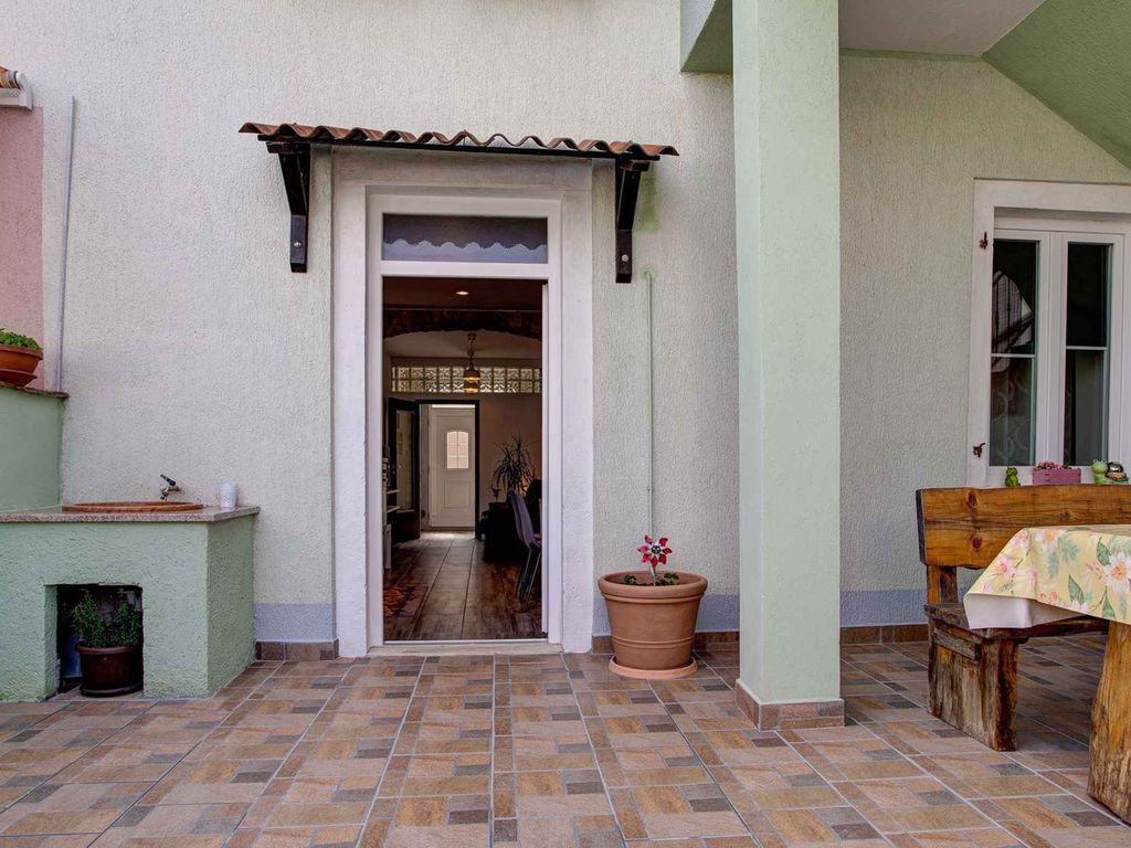 Ferienwohnung mit Klimaanlage und Terrasse