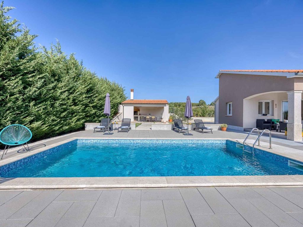 FerienHaus mit Pool