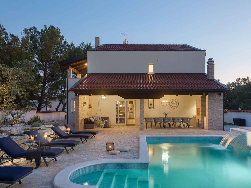 FerienHaus mit Pool