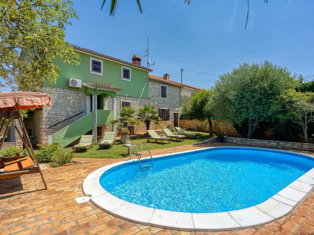 Villa mit Pool