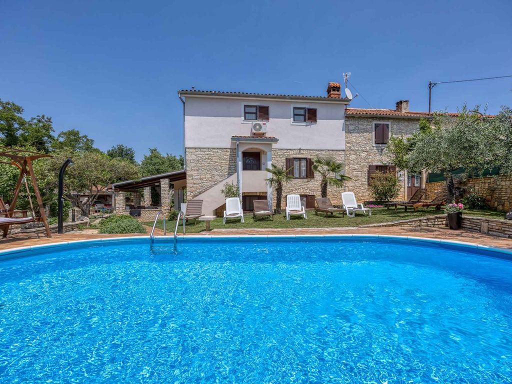 Villa mit Pool