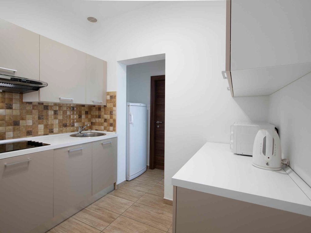 Ferienwohnung mit Klimaanlage und Außenpool